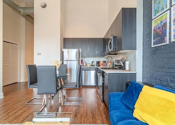 2br Escape With Optional Parking Near Mccormick Place, Navy Pier, Shedd Aquarium, And Millennium Park Apartment *