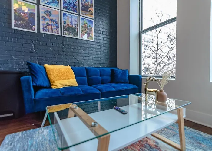 2br Escape With Optional Parking Near Mccormick Place, Navy Pier, Shedd Aquarium, And Millennium Park Chicago